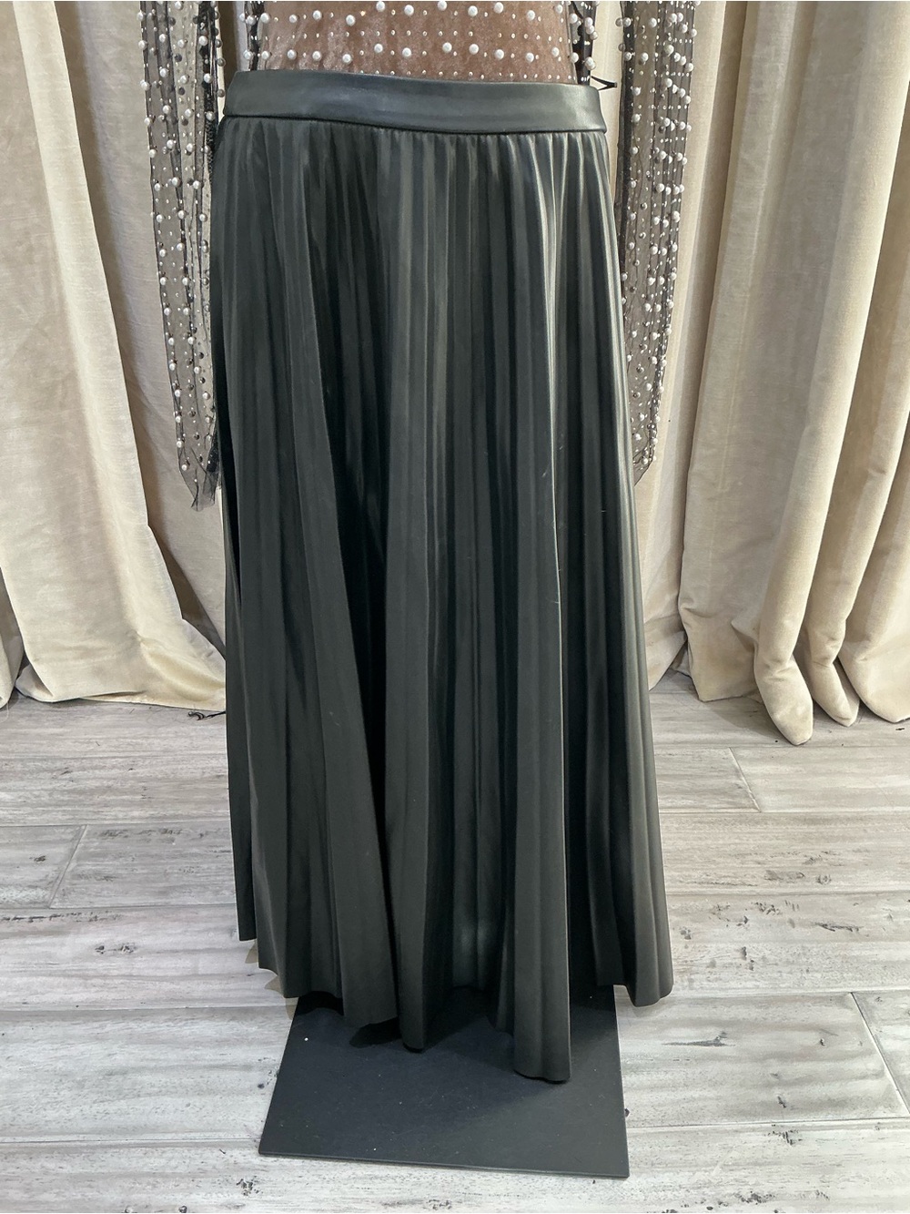 Black Pleated Maxi Skirt